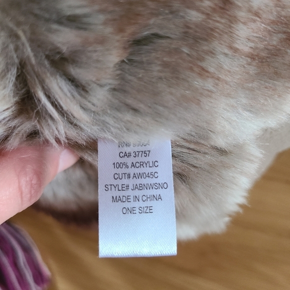 Billabong Faux Fur Lined Trapper Hat - Picture 3 of 7